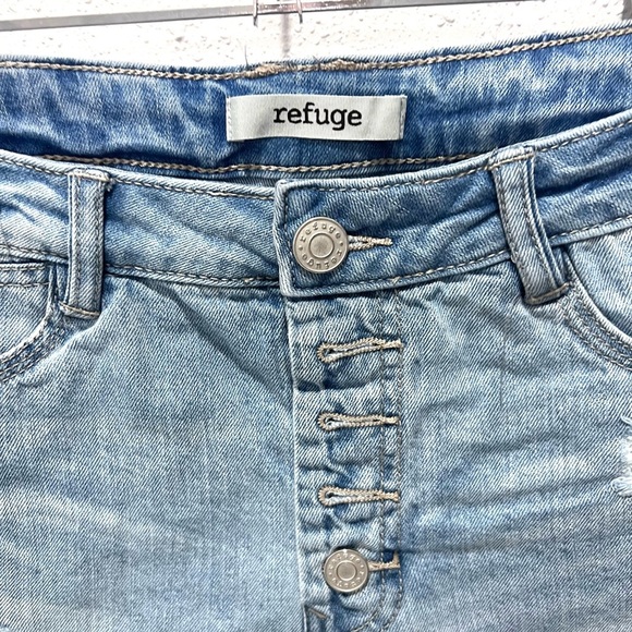 Refuge Blue destroyed / distressed high waist jean Shorts 8 - Picture 2 of 7